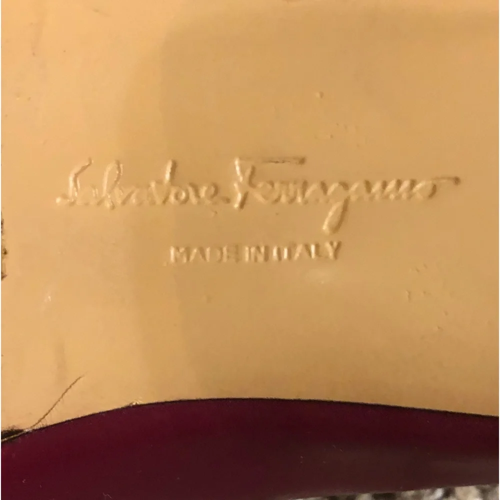 Like-new FERRAGAMO Varina Ballet Flats - Picture 11 of 14